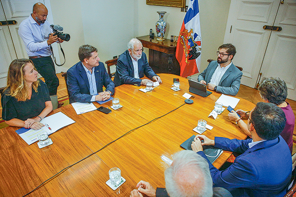 CChC acude a La Moneda y expone preocupaciones del sector construcción
