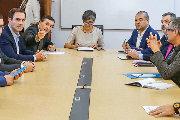 Isapres y Ministerio de Salud se abren a analizar nuevos mecanismos para implementar fallo de la Corte Suprema