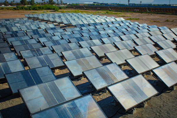 <p>Copec y Source Global realizarán un piloto en la región Metropolitana de la tecnología de hidropaneles para evaluar un posible escalamiento en el país.</p>