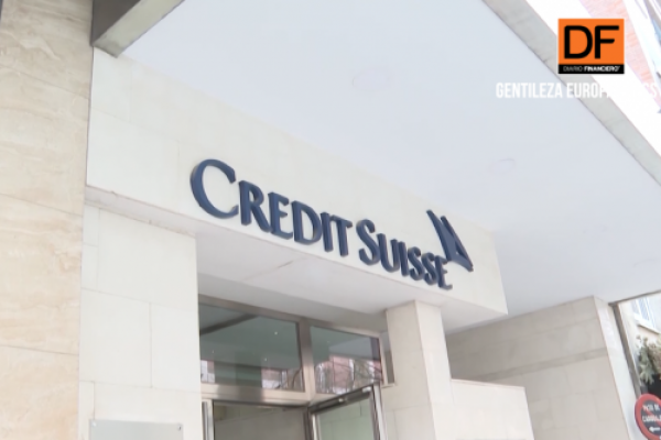 <p>Ahora en DF | UBS ofrece recompra de bonos para calmar las preocupaciones sobre el riesgo del acuerdo con Credit Suisse</p>