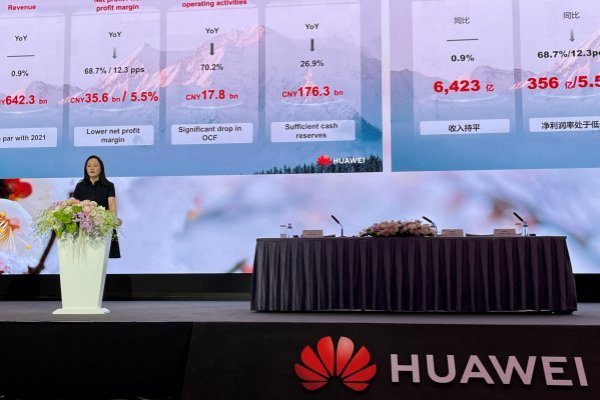 <p>La presidenta rotativa y CFO de Huawei, Meng Wanzhou, en la conferencia de prensa sobre los resultados de la compañía en Shenzhen. (Foto: Reuters)</p>