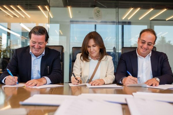 <p>Grupo Patio concreta aumento de capital y hermanas Luksic marcan presencia en la operación</p>