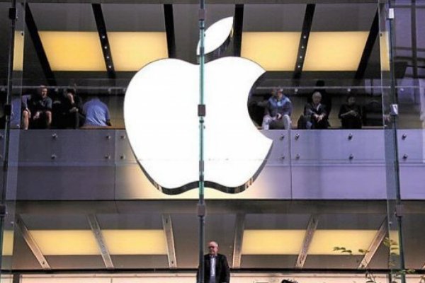 <p>Apple realizará su primer recorte de empleos luego de haberse "ajustado el cinturón" el año pasado</p>