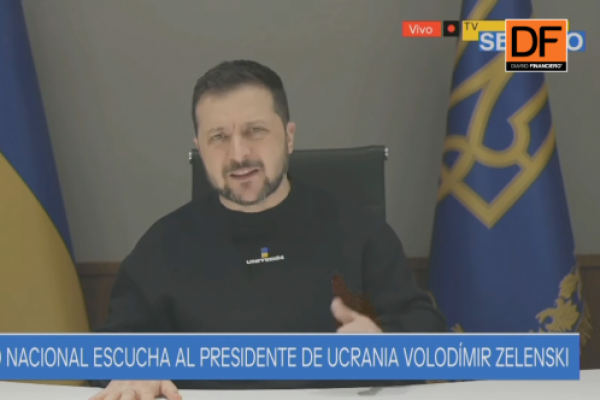 <p>Ahora en DF | Presidente de Ucrania expone ante el Congreso de Chile</p>