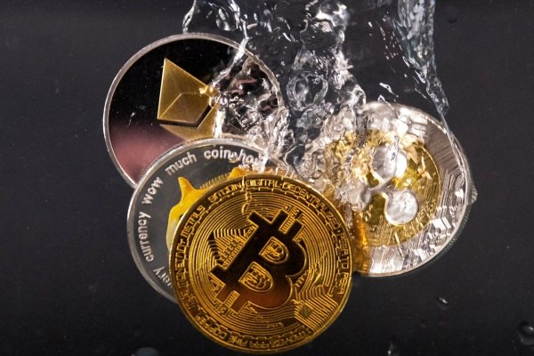 <p>Bitcoin choca contra un muro en los US$ 28 mil tras desvanecerse el rally ganador de la crisis bancaria</p>