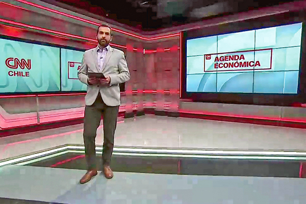 Jorge Carey oficializa la compra de CNN Chile: "Mi compromiso siempre ha sido promover el crecimiento y desarrollo del canal"