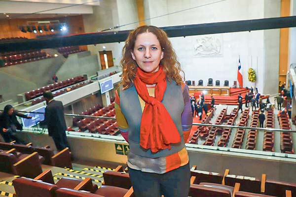 <p>La recién asumida presidenta de la Sofofa, Rosario Navarro, asistió ayer a Valparaíso.</p>
