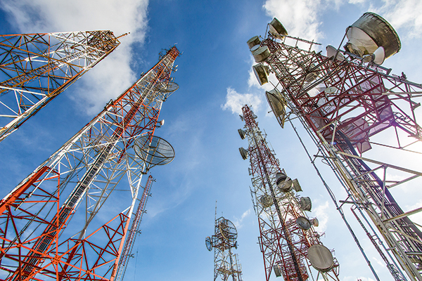 <p>Compañías advierten que proyecto que eleva exigencias a las emisiones radioeléctricas afectará el desarrollo 5G</p>