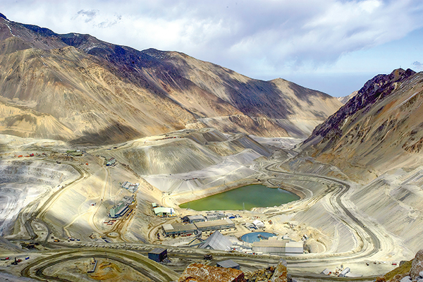 <p>Las medidas con que Anglo American busca aprobar Los Bronces Integrado</p>