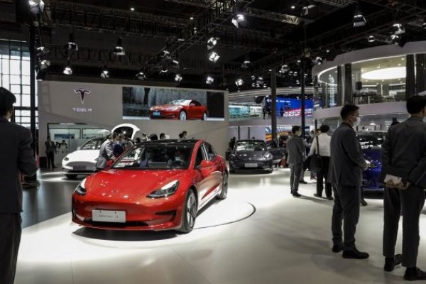<p>Tesla, el gran ausente en el regreso de la principal exhibición de automóviles de China</p>