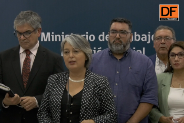 <p>Ahora en DF | Gobierno y CUT logran acuerdo por alza del salario mínimo y alcanzará los $500.000 en 2024</p>