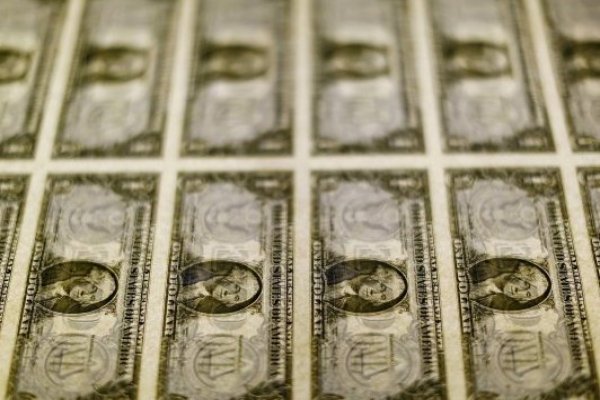 Dólar pierde el estatus de moneda de reserva a un ritmo precipitado