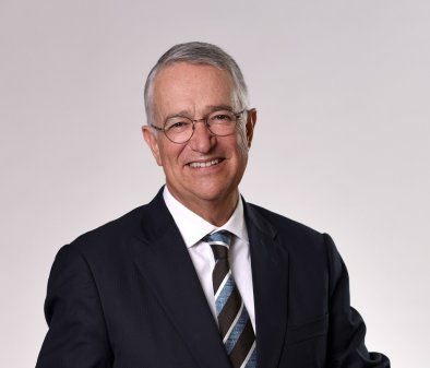 ¿TV Azteca a quiebra? Quién es su controvertido dueño, Ricardo Salinas