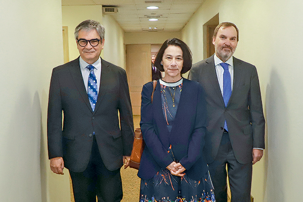 <p>La presidenta del Banco Centra, Rosanna Costa, junto al ministro de Hacienda, Mario Marcel, y el presidente de la Sofofa, Richard von Appen. Crédito: Julio Castro</p>