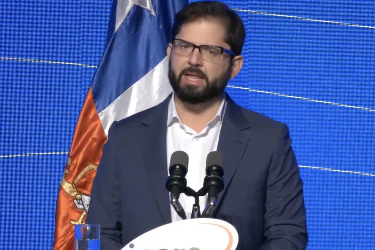<p>Boric en Enade: "Sé que puedo despertar suspicacias en muchos de ustedes"</p>