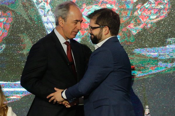 <p>CPC se suma a críticas de Sofofa ante política del litio: “Relega a un segundo plano al sector privado" y piden reformular con "urgencia" los anuncios</p>