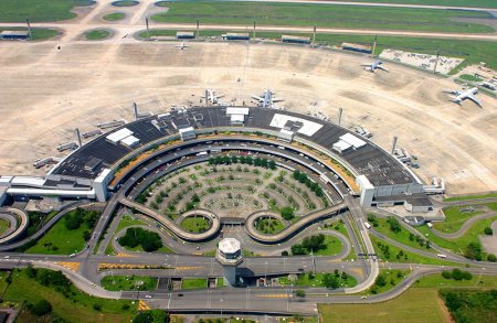Operación de aeropuerto Galeão estaría en riesgo y Gobierno de Lula pide a controladora que no devuelva la concesión