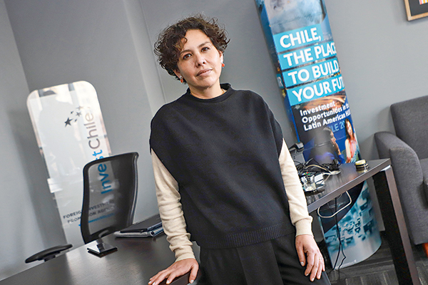 <p>Directora de la entidad, Karla Flores.</p>
