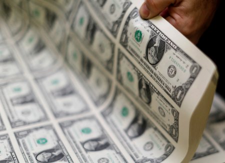 Argentina implementa nuevas restricciones para acceder a los dólares financieros desde este martes