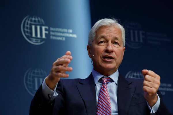 Jamie Dimon, el veterano banquero de JPMorgan que lideró la compra de First Republic Bank