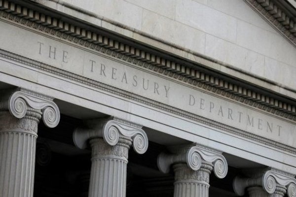 <p>Tesoro de EEUU vigila bancos pero asegura que tienen una liquidez "sustancial" y los flujos de depósitos son estables</p>