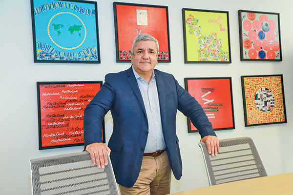 Patricio Sandoval, country manager de Mastercard en Chile: “Las tasas de intercambio son muy bajas. No existen incentivos para una mayor competencia”
