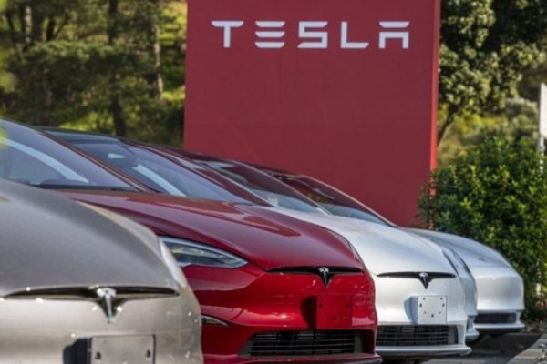 <p>Tesla planea producir litio para un millón de autos en su próxima fábrica de Texas</p>