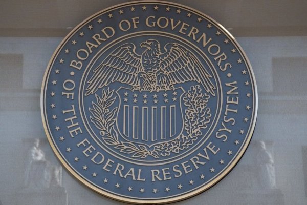 <p>Fed advierte riesgo de crisis crediticia generalizada que impactaría sobre el crecimiento de EEUU</p>