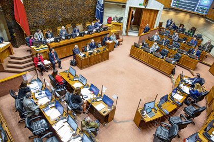 <p>Ley corta: isapres deberán preparar plan de devoluciones a los afiliados en un plazo de seis meses</p>