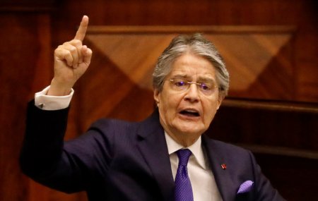 Juicio político contra Lasso: Presidente niega vínculo con trama de corrupción mientras su gobierno pende de un hilo