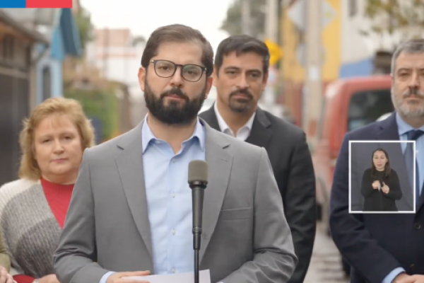 <p>Ahora en DF | Boric insta a las isapres a proponer soluciones y enfatiza en el cumplimiento del fallo</p>
