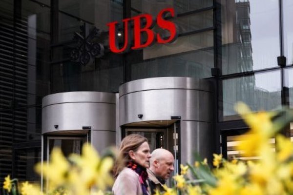 UBS prevé ganancia de US$35.000 millones por la compra de Credit Suisse