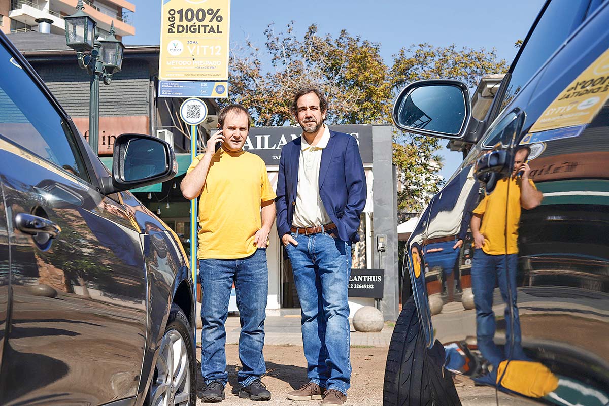 <p>App de estacionamientos SimplePark incorpora al ex CEO de PaybyPhone como accionista y director</p>