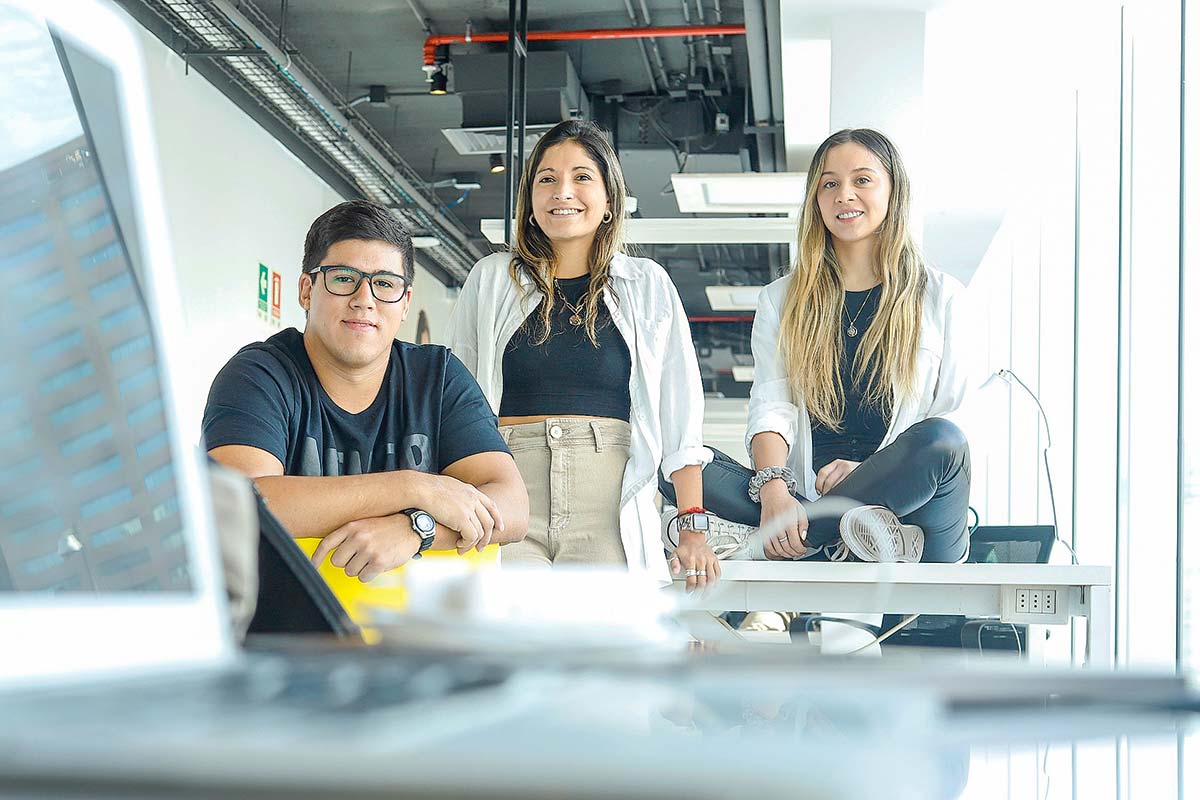 <p>Emprendedoras que conectan a influencers con empresas reciben inversión de Cristián Tala y Patricio Rojas</p>