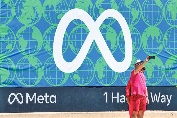 Meta multado con US$1.300 millones en la UE por transferencias de datos de EEUU