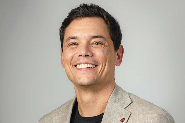 <p>Adolfo Corujo, socio y CEO de la unidad Deep Digital business de la consultora global Llorente y Cuenca: “La transformación digital de los medios de comunicaciónse está produciendo a marchas obligadas por el mercado”</p>