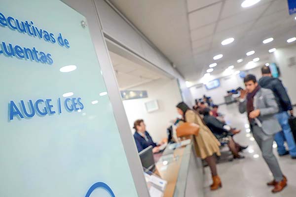 Estudio ratifica fuerte impacto de la ley corta en las isapres y revela nuevos flancos de efecto fiscal
