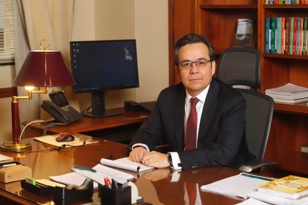 <p>Céspedes defiende la decisión del Banco Central: “Los bancos tienen la holgura para enfrentar este requerimiento”</p>