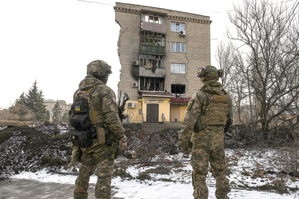 <p>Rusia lanza el mayor ataque de aviones no tripulados a la capital de Ucrania en el "Día de Kiev"</p>