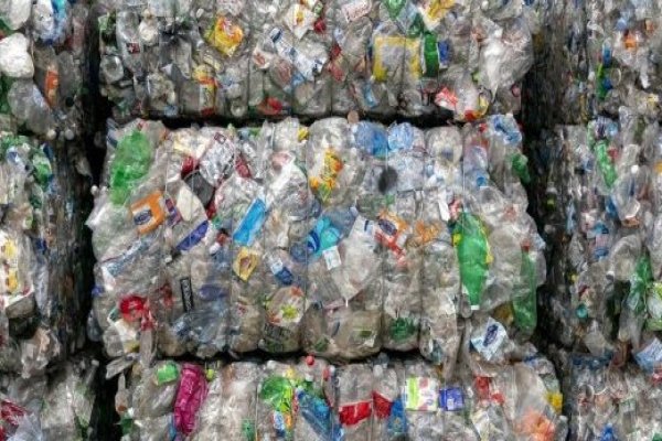 Borrador de un tratado de la ONU sobre contaminación plástica se espera esta semana