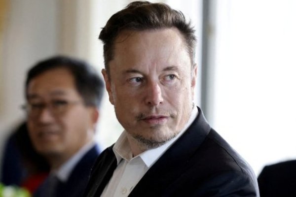 <p>Elon Musk aterriza en Beijing en su primera visita a China en tres años</p>
