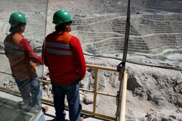 BHP recurre a Microsoft y a la IA para mejorar la recuperación de cobre en Escondida