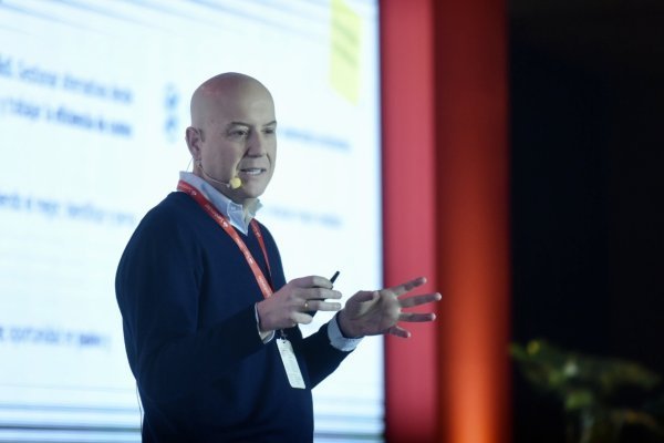 <p>Carlos Rey, responsable regional de Santander para Sudamérica,</p>