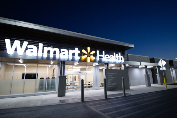 <p>¿Walmart abrirá sus clínicas en Chile? Modelo incluye atención primaria y dental</p>
