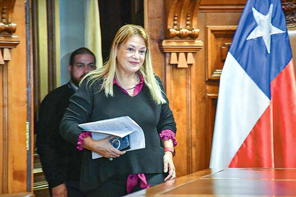 Ángela Vivanco aclara que los excedentes de las isapres se tienen que devolver solo "a las personas que demandaron"
