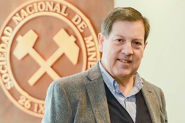 Jorge Riesco: "Enami enfrenta la peor crisis de su historia"