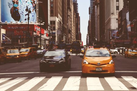 Se estrecha la competencia en las apps de movilidad en Perú tras llegada de ATU Taxi