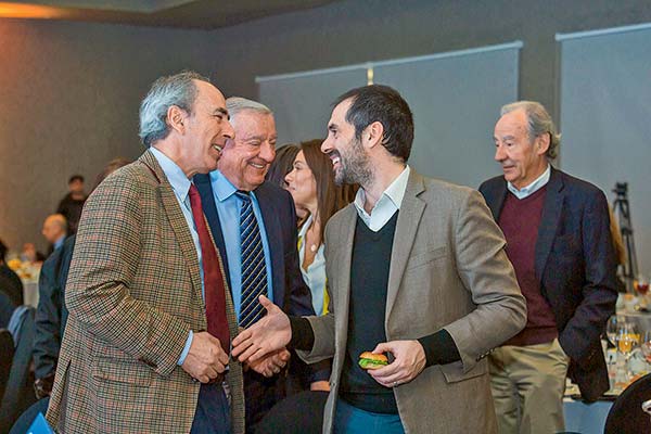 Una economía con “alta incertidumbre” y con inflación a la baja: las distintas miradas de Mewes y Grau sobre el momento actual