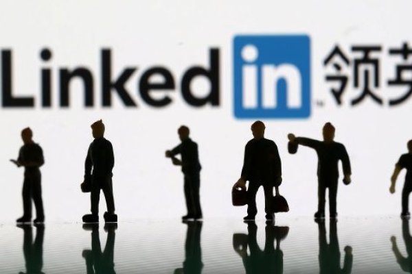 ¿Habilidades antes que títulos universitarios? LinkedIn apuesta por las competencias como la futura moneda del mercado laboral