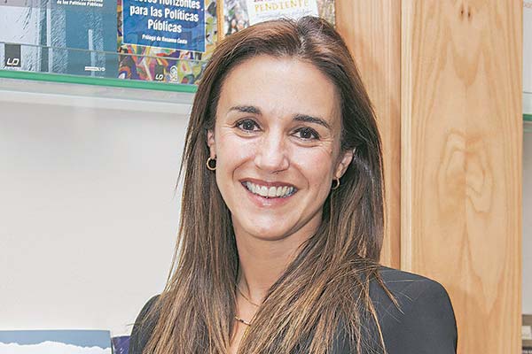 Natalia González: "Estamos llamados a colaborar para que el texto sea aprobado"